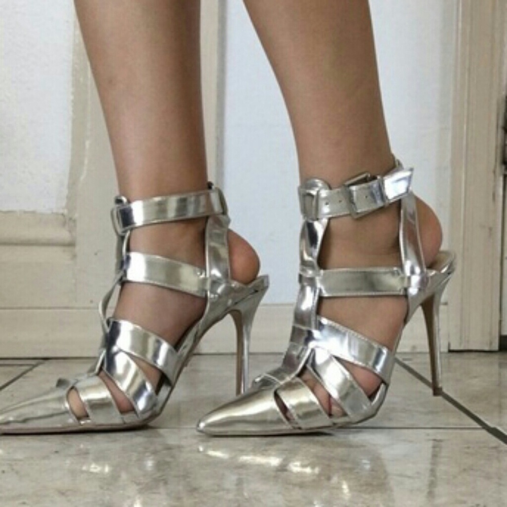 Victoria Secret Heels - Picture 2 of 4